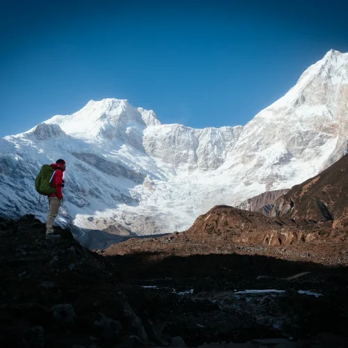 manaslu view along with trekker