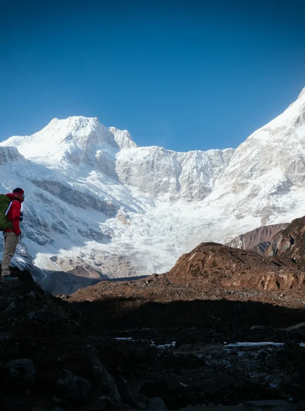 manaslu view along with trekker